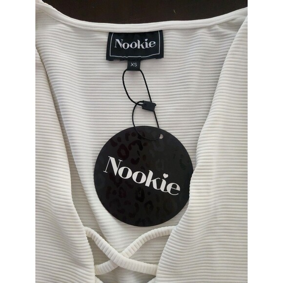 **NEW WITH TAGS** NOOKIE/REVOLVE White Plunging Neckline Bodysuit - Size XS - Picture 2 of 5